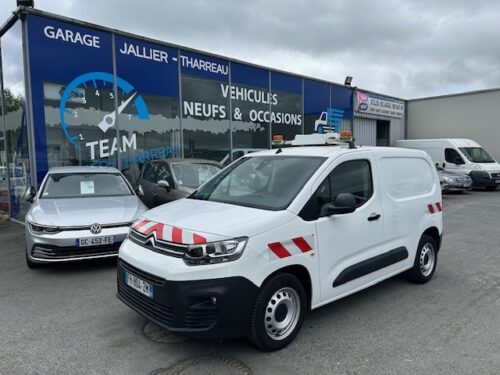 Garage Jallier Tharreau Garage Automobile Cholet Location Vehicule 9 Places IMG 3238 4425