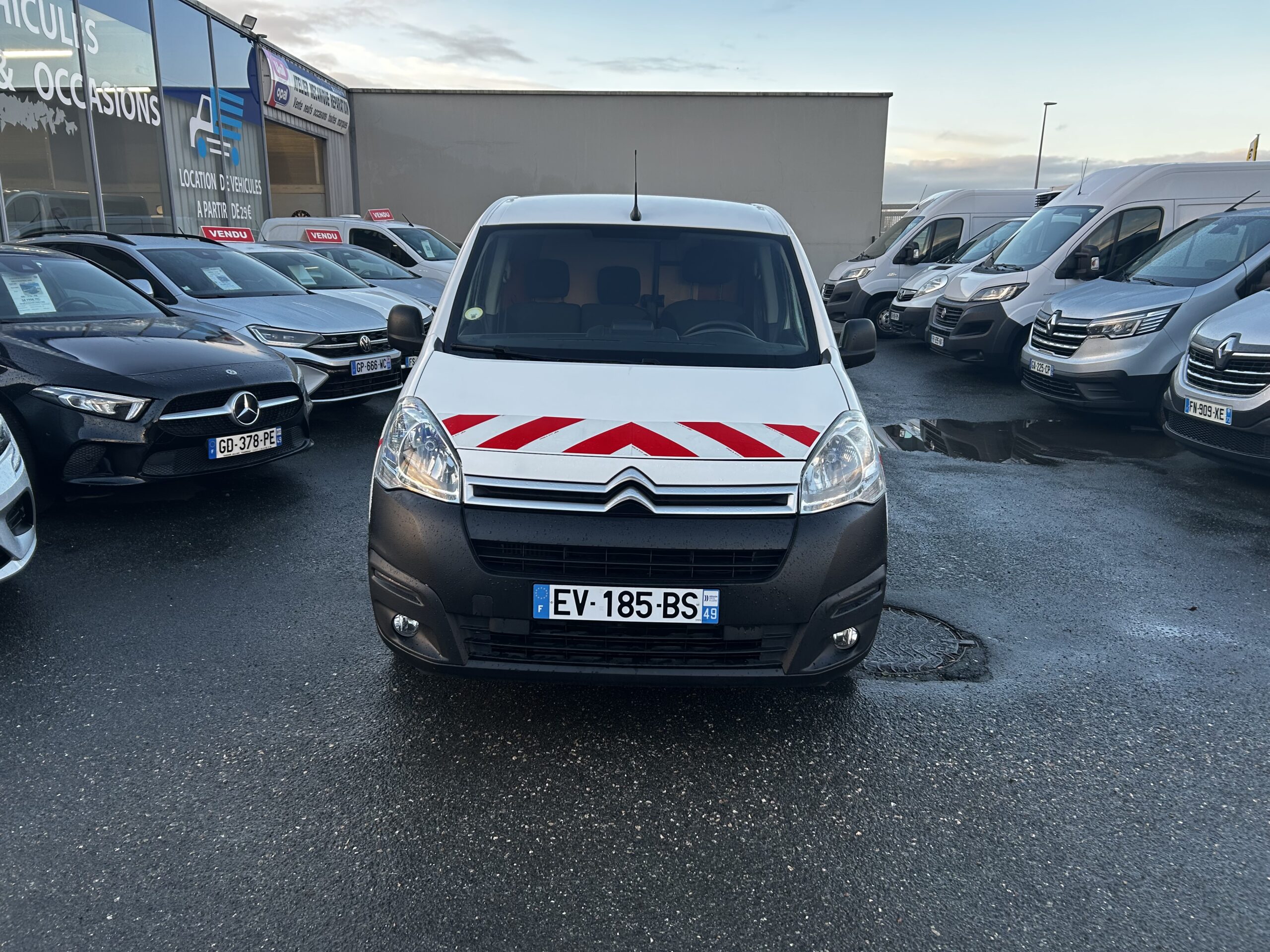 Garage Jallier Tharreau Garage Automobile Cholet Location Vehicule 9 Places Image0 (11) 4682