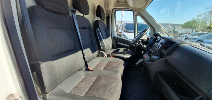 Garage Jallier Tharreau Garage Automobile Cholet Location Vehicule 9 Places Resized 20250401 123605 4457