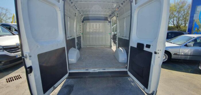 Garage Jallier Tharreau Garage Automobile Cholet Location Vehicule 9 Places Resized 20250401 123622 4458