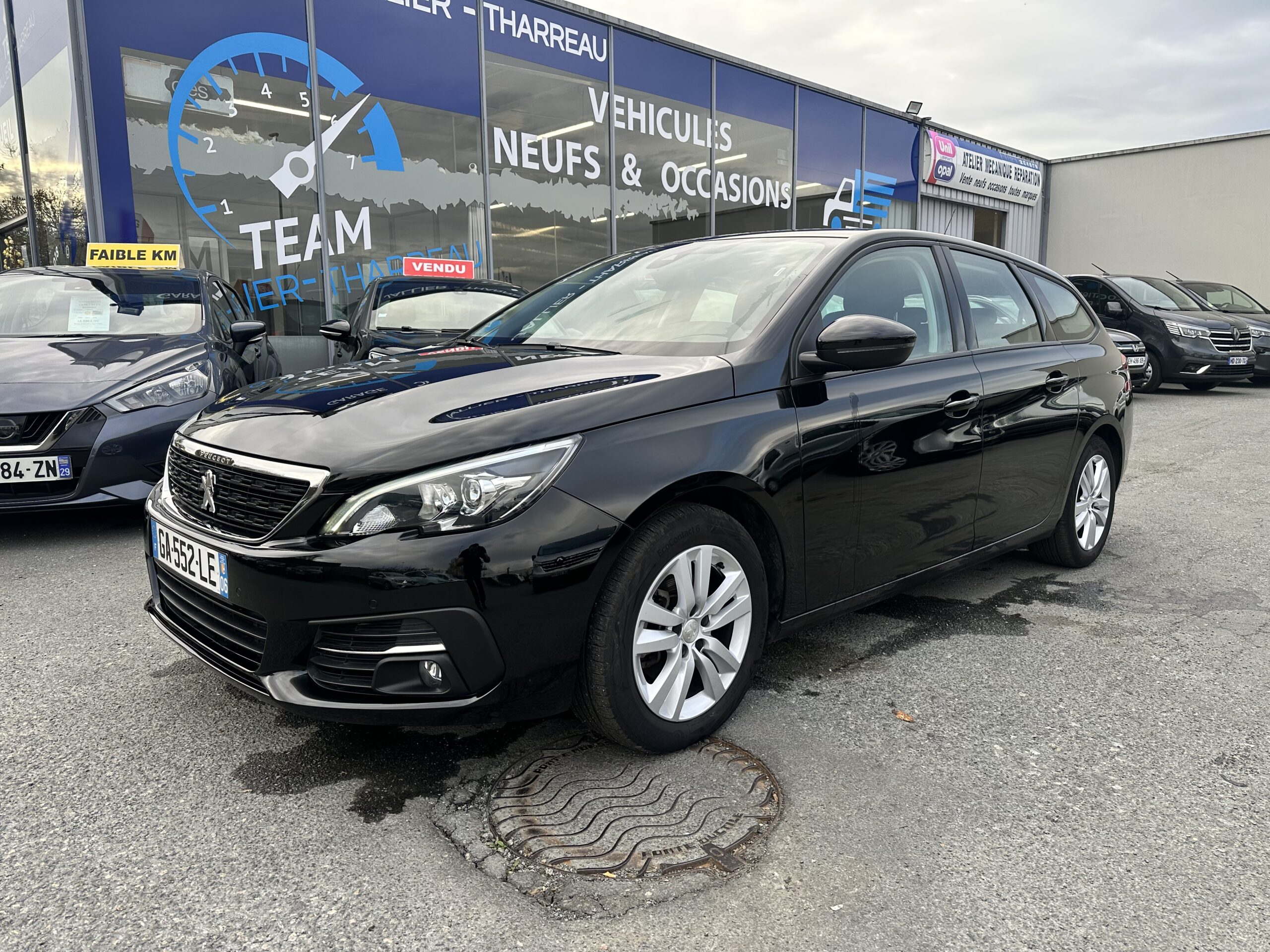 Garage Jallier Tharreau Garage Automobile Cholet Location Vehicule 9 Places IMG 6616 4675