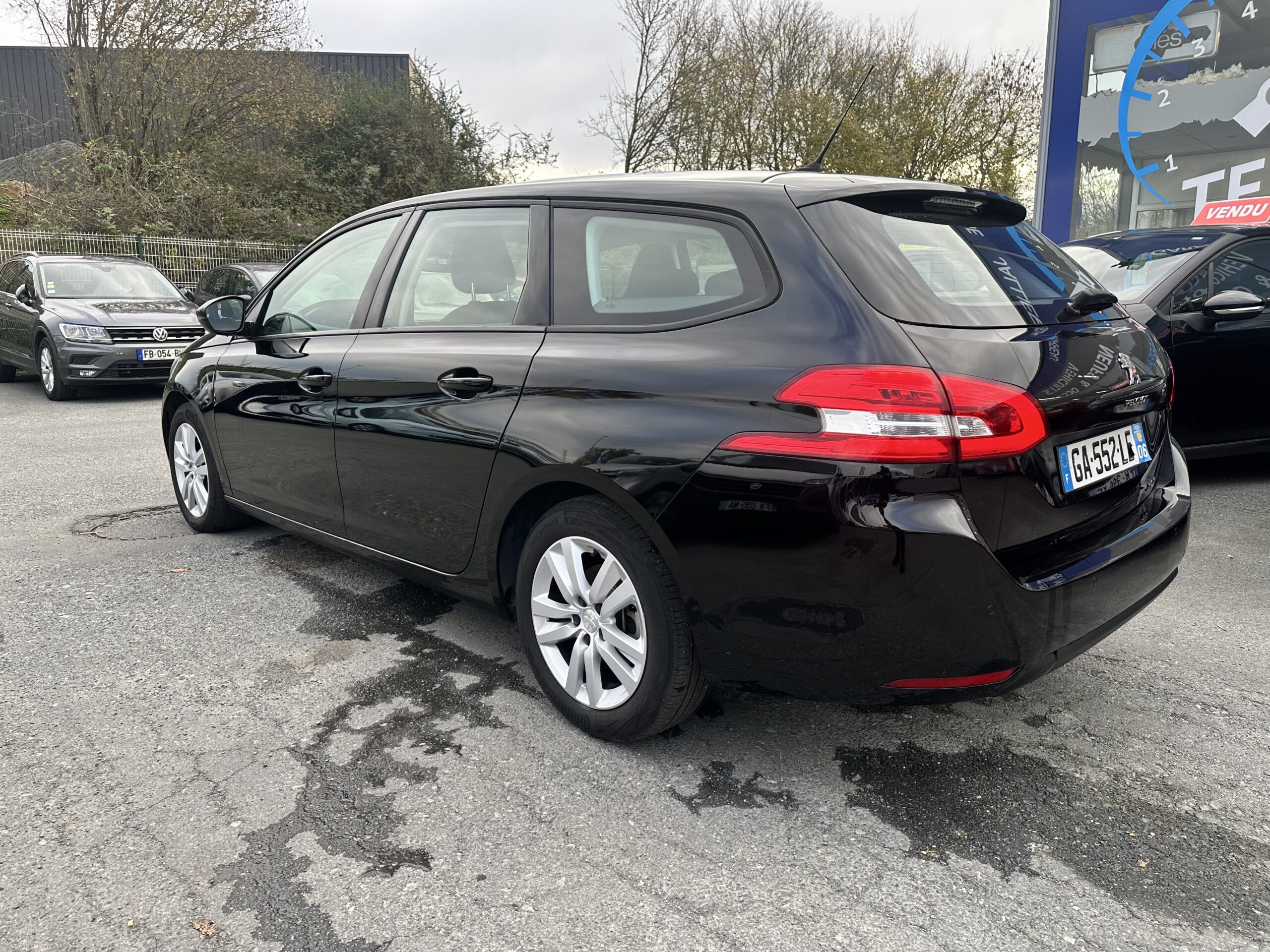 Garage Jallier Tharreau Garage Automobile Cholet Location Vehicule 9 Places IMG 6620 4679