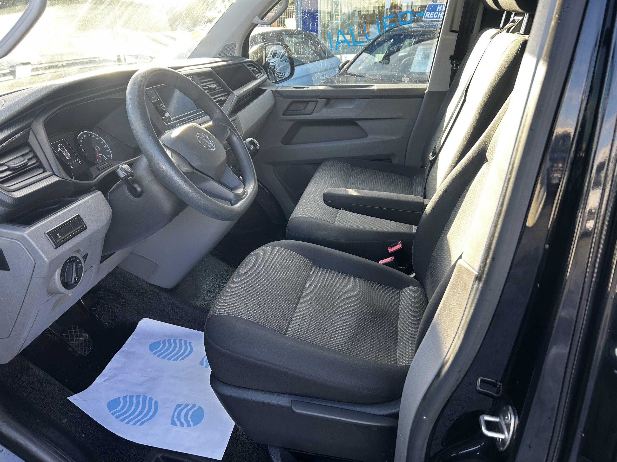 Garage Jallier Tharreau Garage Automobile Cholet Location Vehicule 9 Places IMG 5312 4696