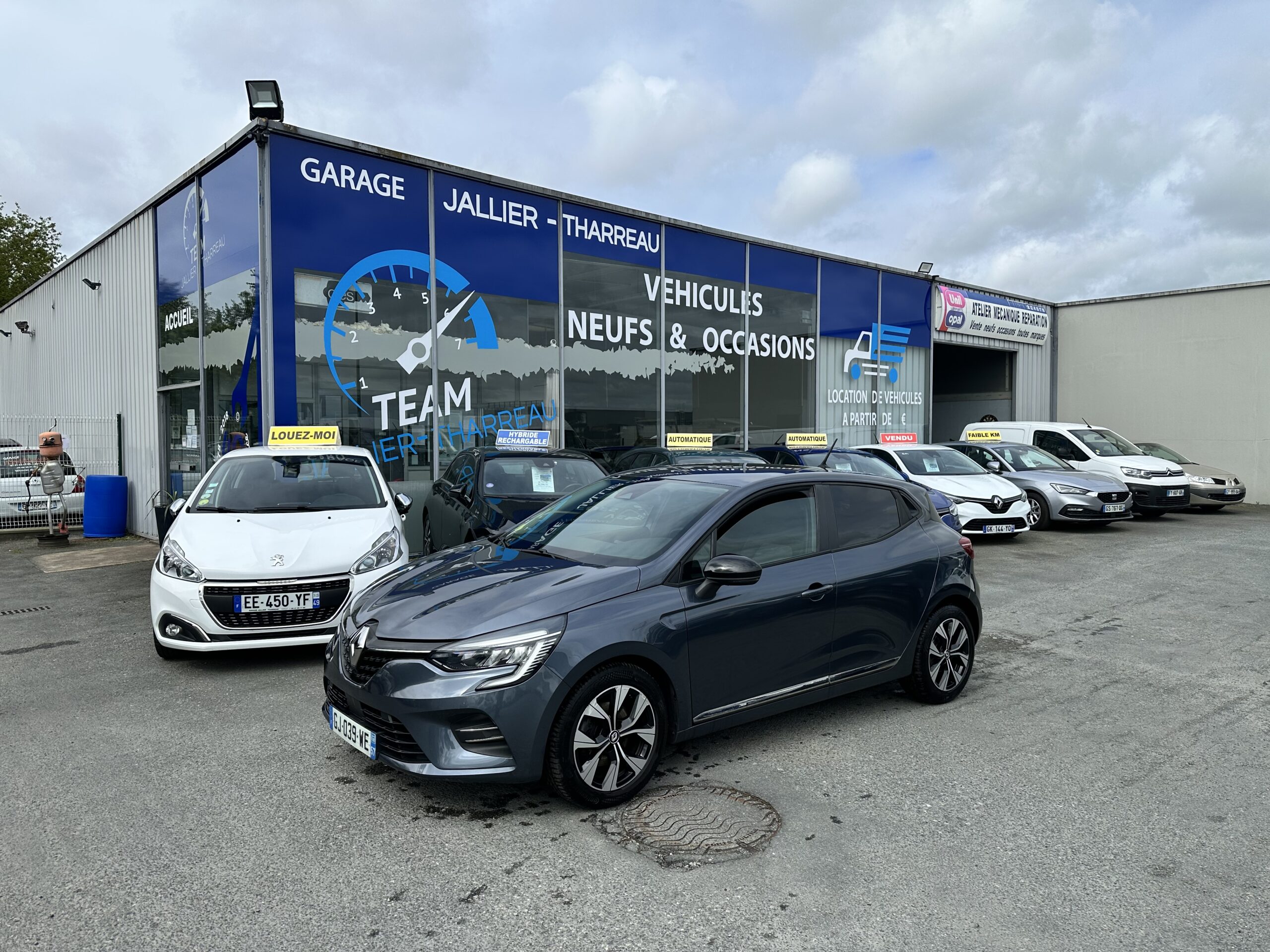 Garage Jallier Tharreau Garage Automobile Cholet Location Vehicule 9 Places IMG 8481 4756