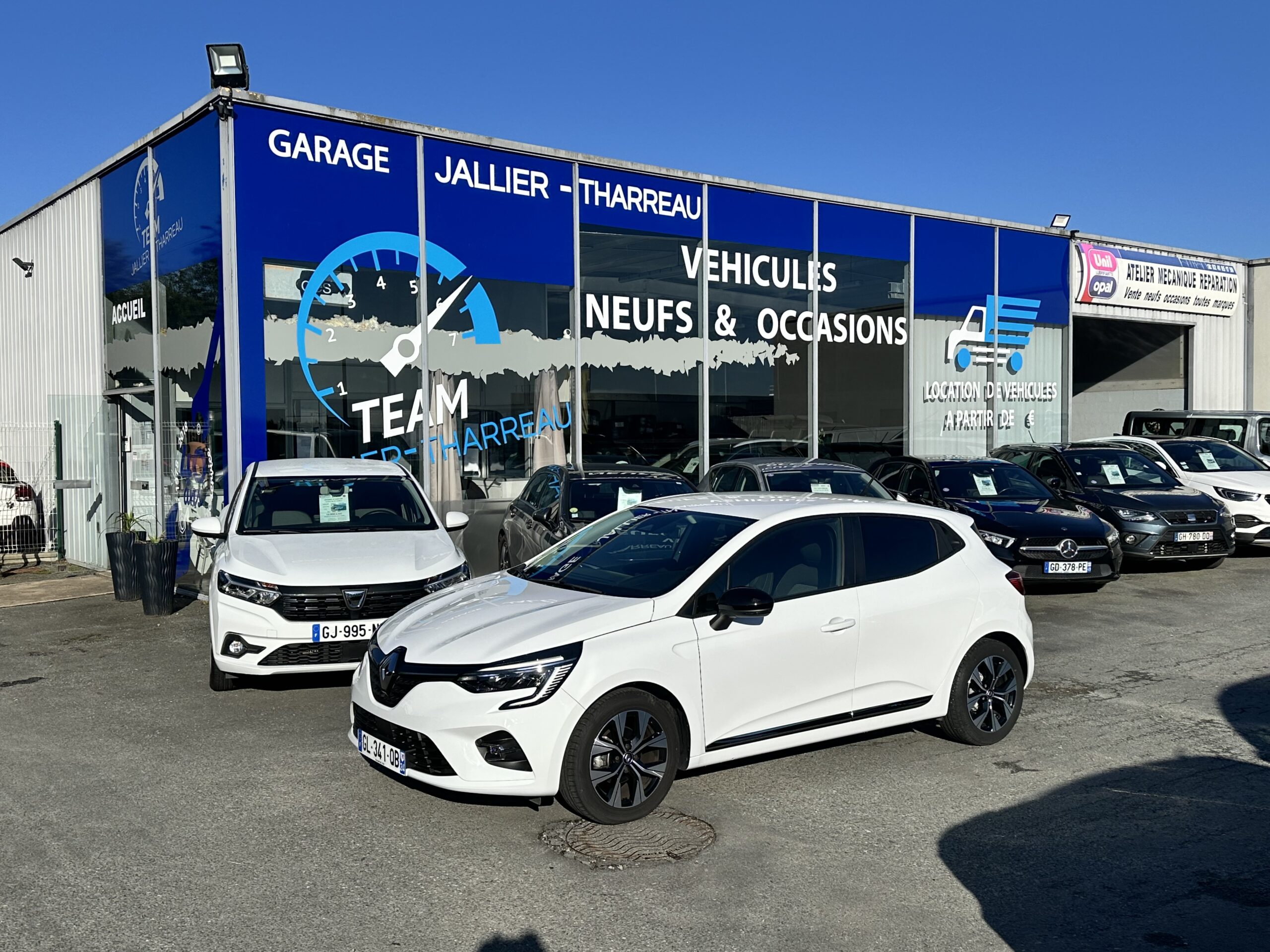 Garage Jallier Tharreau Garage Automobile Cholet Location Vehicule 9 Places IMG 9034 4759