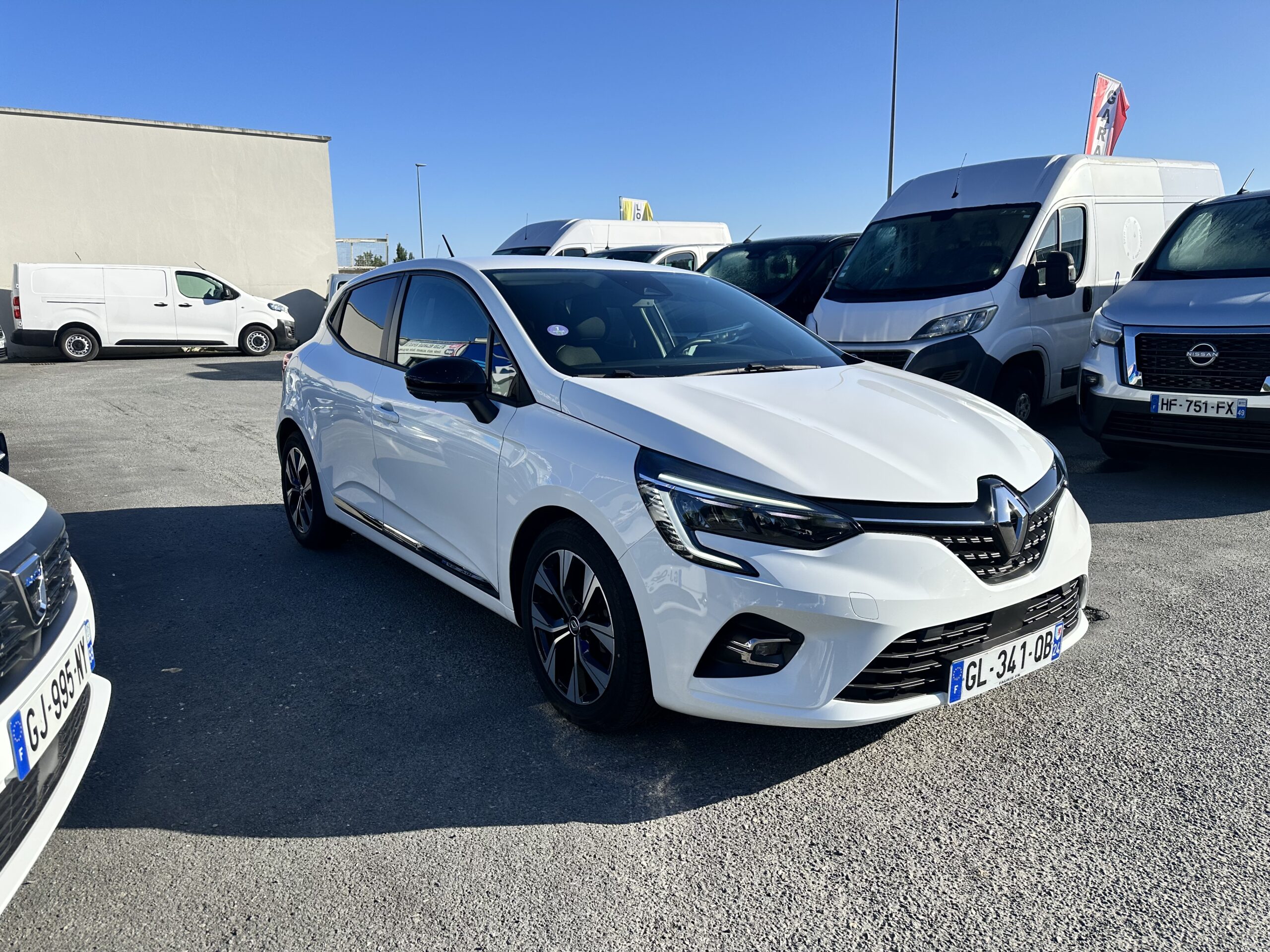 Garage Jallier Tharreau Garage Automobile Cholet Location Vehicule 9 Places IMG 9036 4760